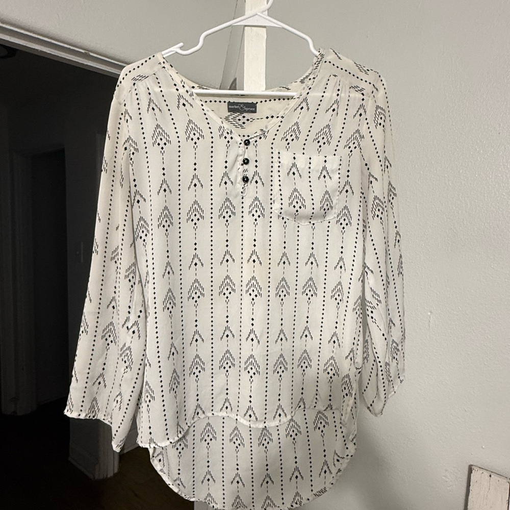 Market & Spruce White Blouse with Black Geometric Design